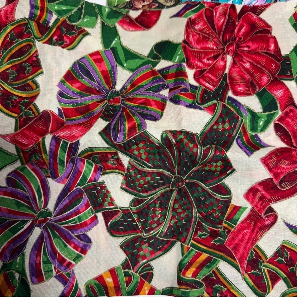 8 fat quarters Festive Holiday cotton Fabric Bundle #24